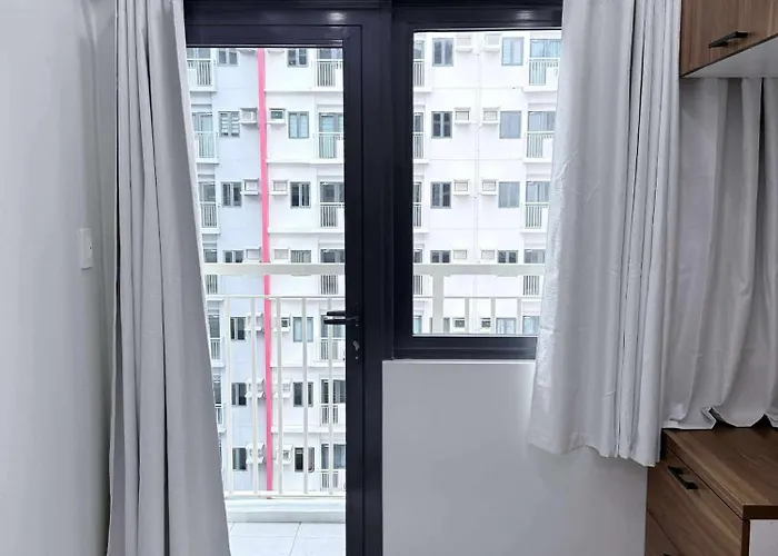 2br Near Naia Fully Furnished Bloom Tower B 公寓